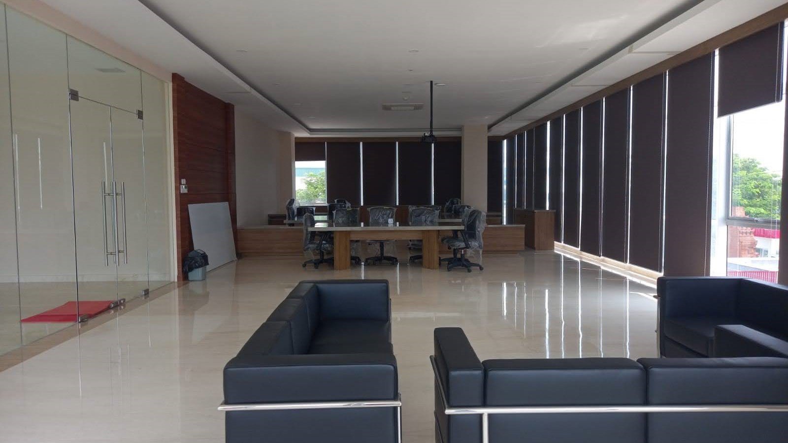 Rajawali Office direksi edit